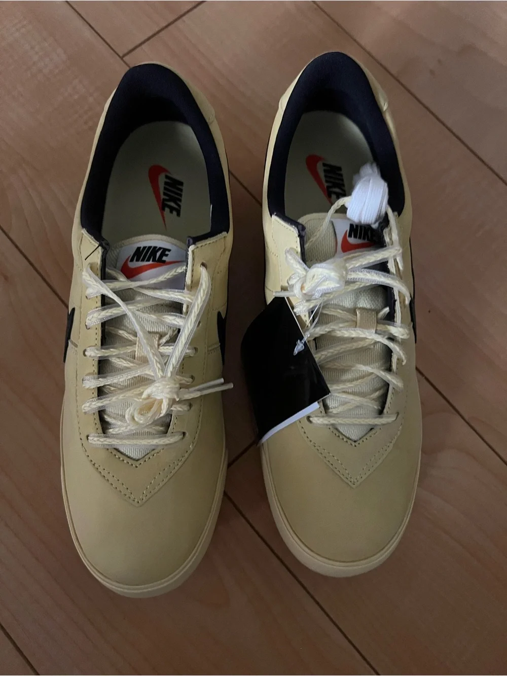 Nike Astro Grabber QS Soft Yellow Black Men's IH2341-700 Men’s